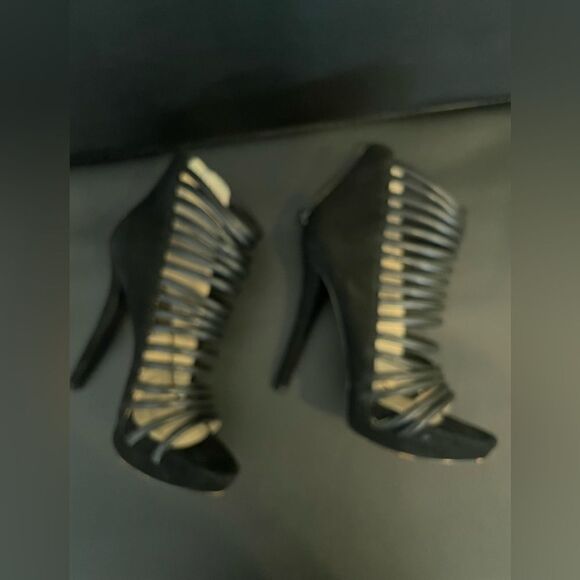 MICHAEL KORS Heels - Picture 4 of 17